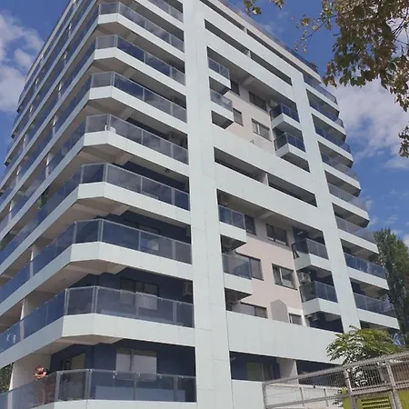 Mirage Seaview 아파트